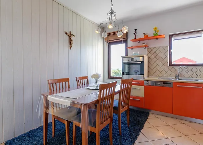 Gostinjska kuća Vedmar 4*